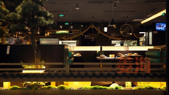 砂鍋魚餐廳大堂設(shè)計(jì)