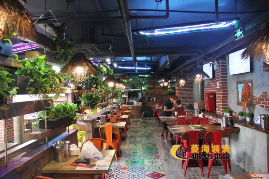 小龍蝦店動線設計